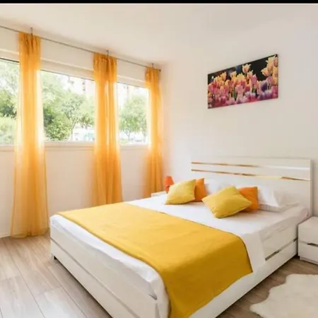 Apartman Sena *